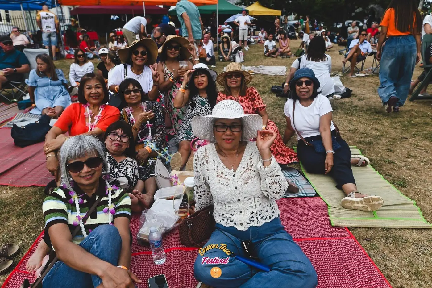 Picnic blankets in the park &mdash; Onzon Thai Food & Drink Festival