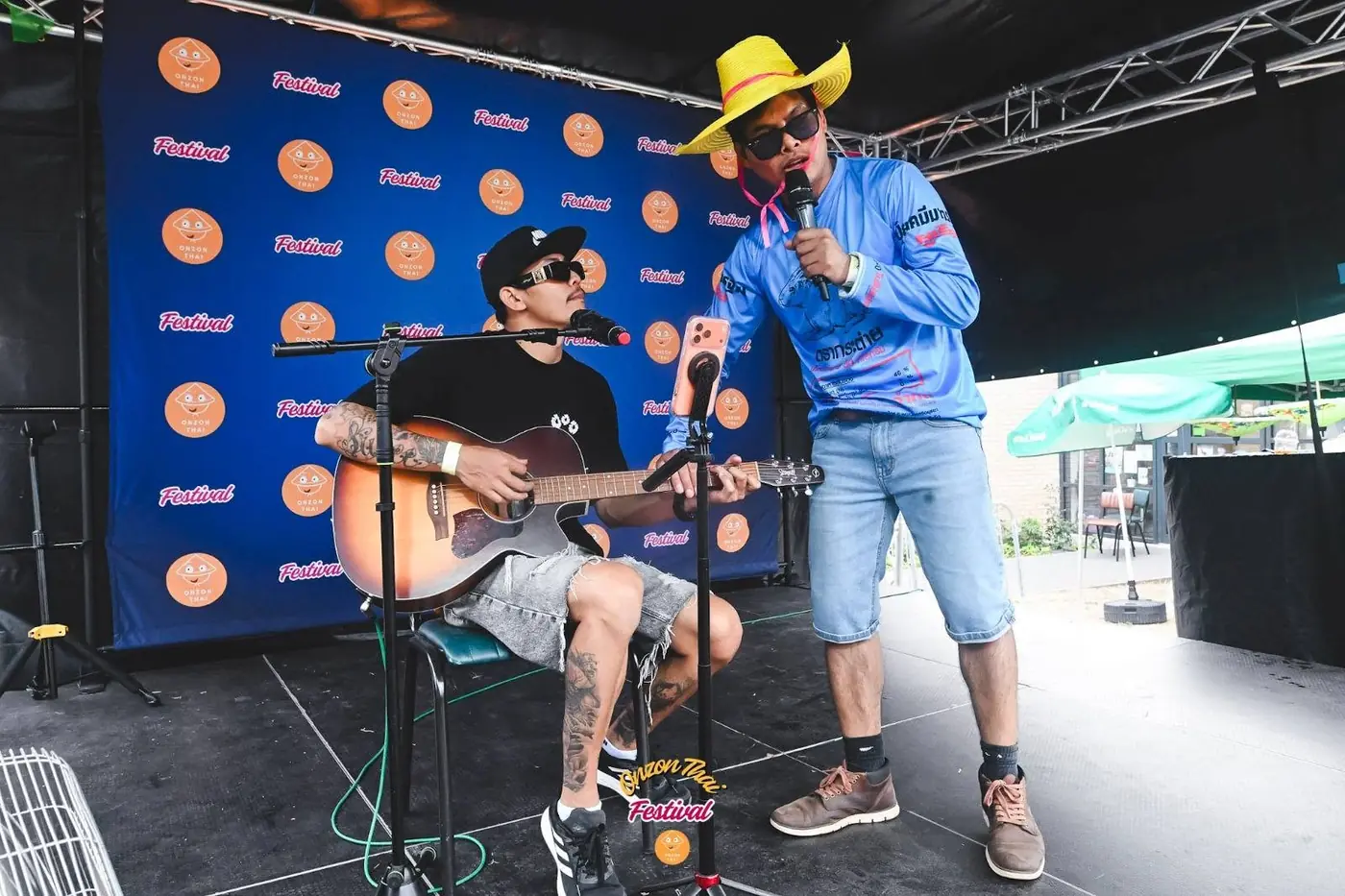 Live music on the stage &mdash; Onzon Thai Food & Drink Festival